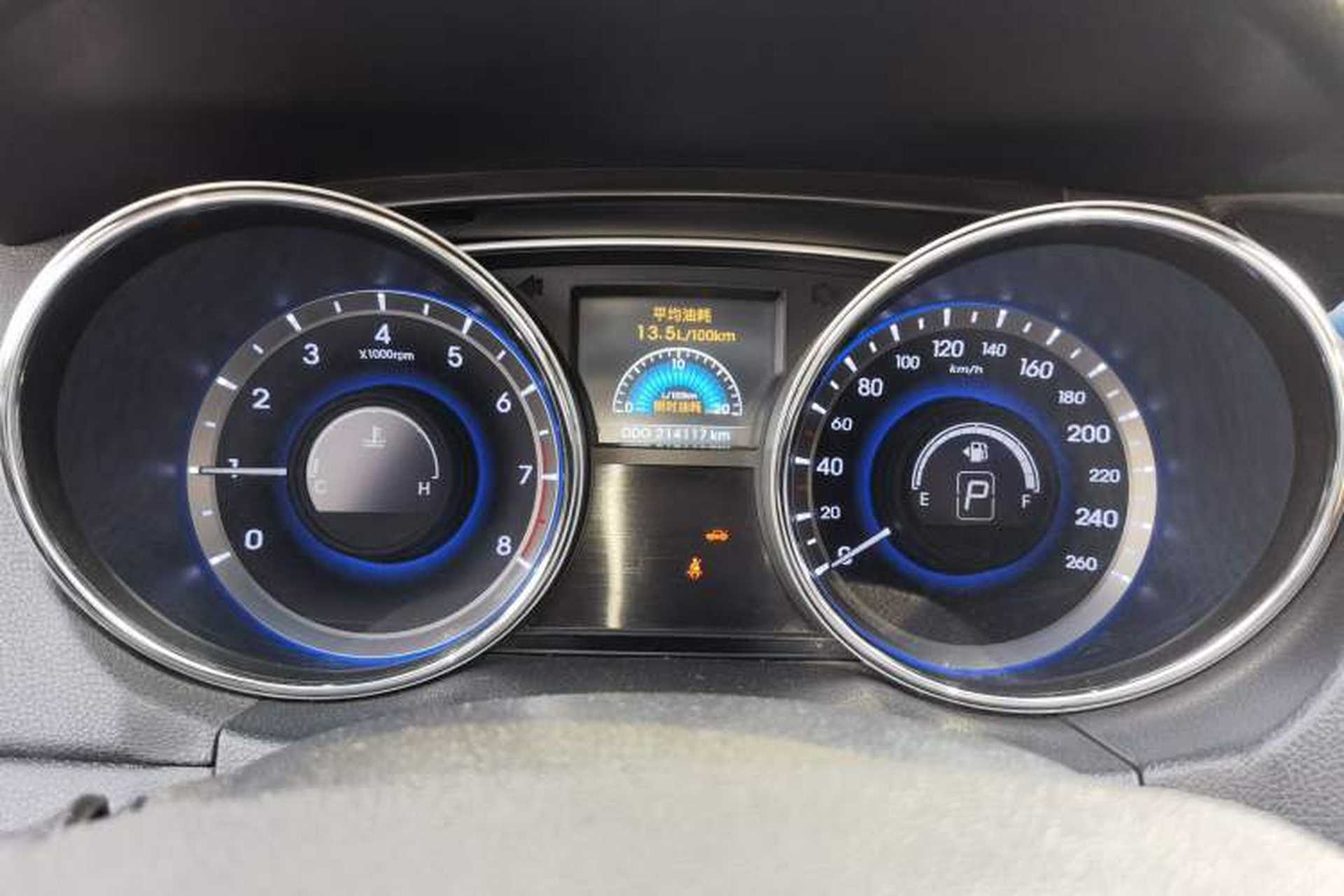 Used Hyundai Sonata 2011 2.0L Automatic Luxury Edition Instrument Cluster