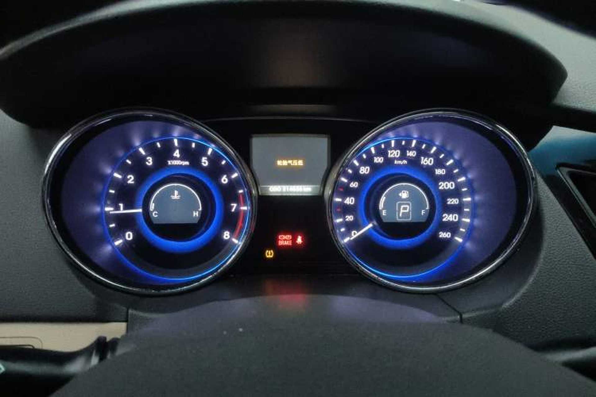 Used Hyundai Sonata 2011 2.0L Automatic Luxury Edition Instrument Cluster