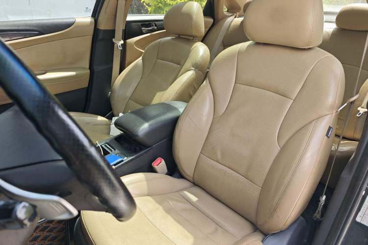 Used Hyundai Sonata 2011 2.4L Automatic Top-Tier Version Left Front Seat