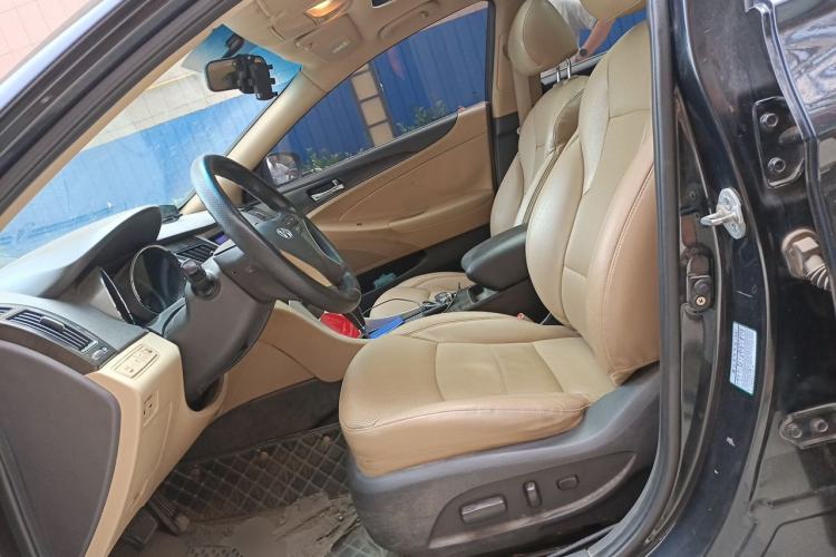 Used Hyundai Sonata 2011 2.0L Automatic Luxury Edition Left Front Seat