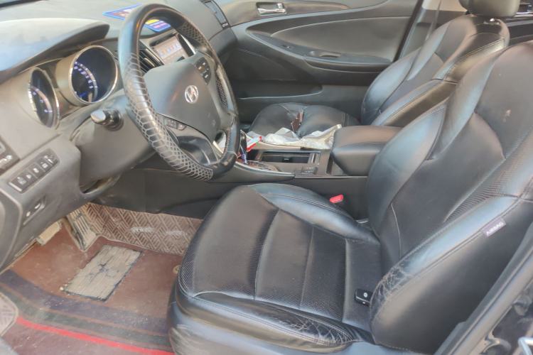 Used Hyundai Sonata 2011 2.0L Automatic Luxury Edition Left Front Seat