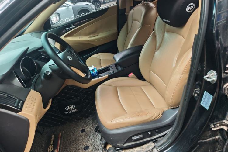 Used Hyundai Sonata 2011 2.0L Automatic Prestige Edition Left Front Seat