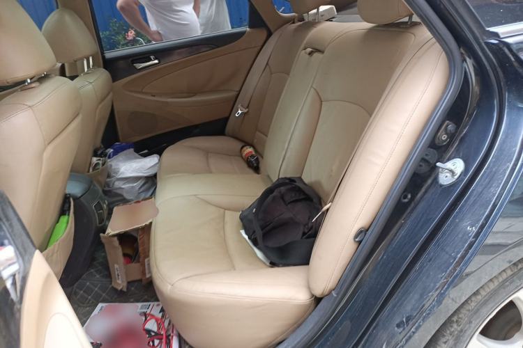 Used Hyundai Sonata 2011 2.0L Automatic Luxury Edition Left Rear Seat