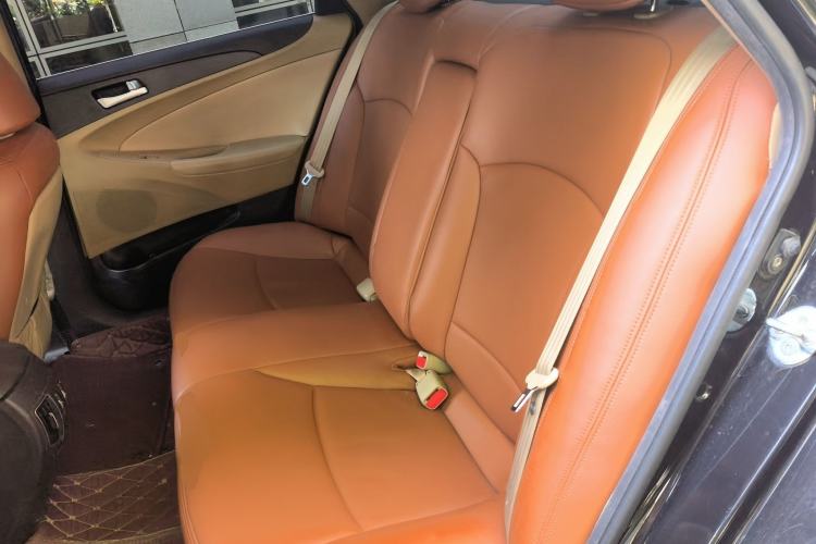 Used Hyundai Sonata 2011 2.0L Automatic Fashion Edition Left Rear Seat