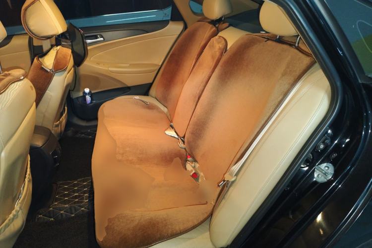 Used Hyundai Sonata 2011 2.0L Automatic Fashion Edition Left Rear Seat