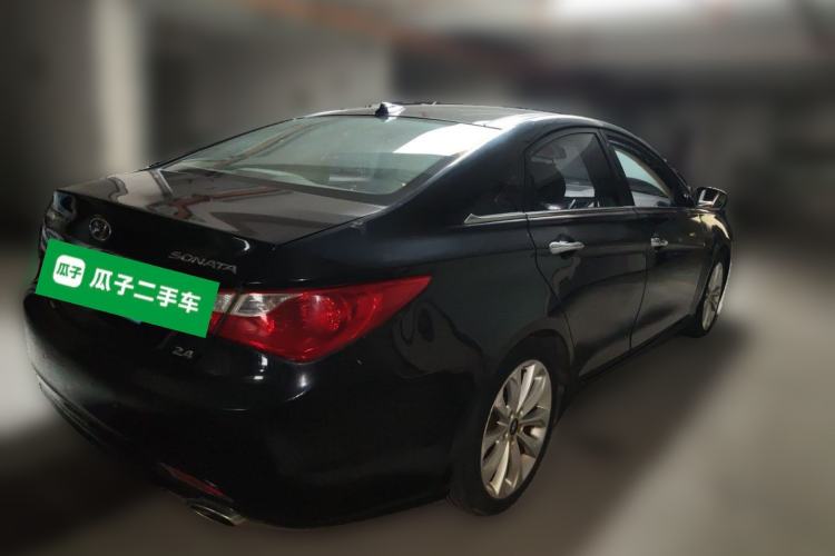 Used Hyundai Sonata 2011 2.4L Automatic Top-Tier Version Rear Right 45 Deg