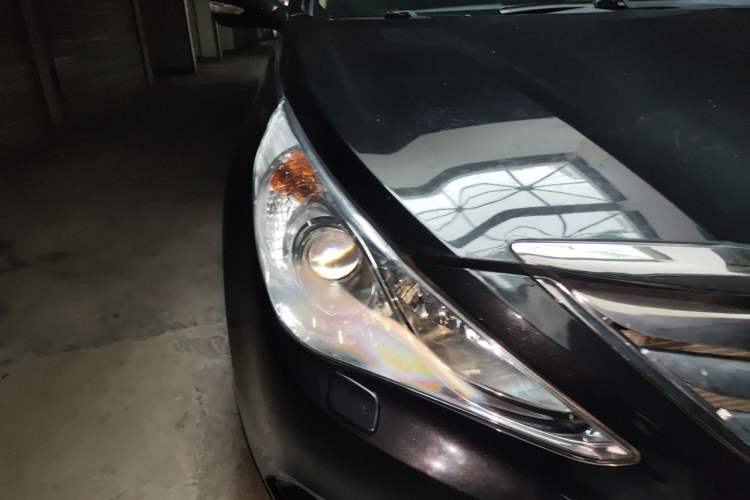 Used Hyundai Sonata 2011 2.4L Automatic Top-Tier Version Right Front Headlight