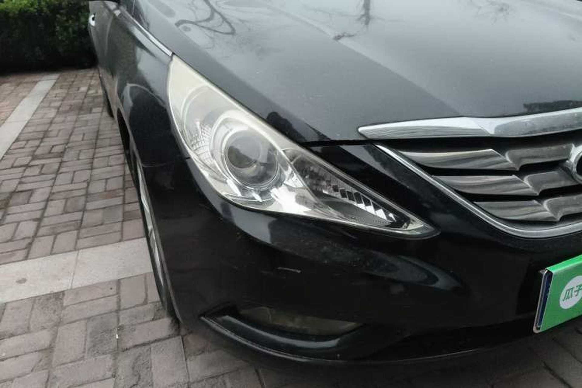 Used Hyundai Sonata 2011 2.0L Automatic Luxury Edition Right Front Headlight