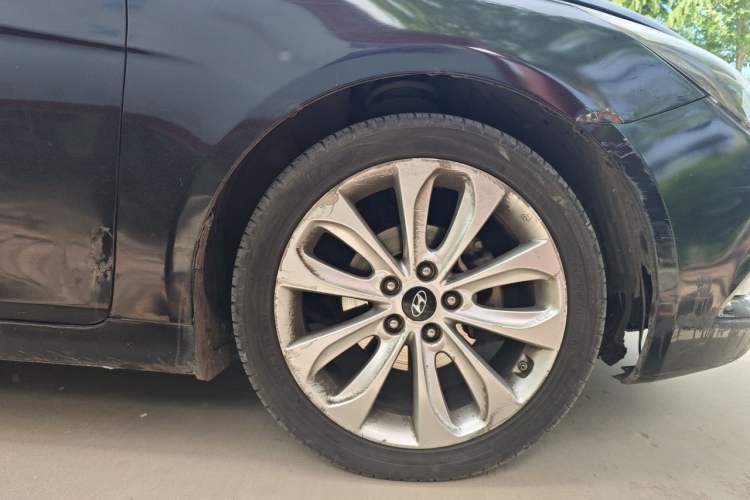 Used Hyundai Sonata 2011 2.4L Automatic Top-Tier Version Right Front Wheel Hub