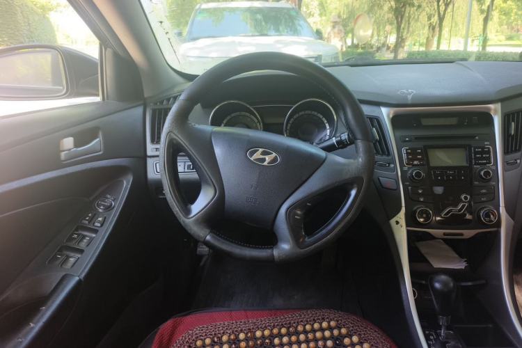 Used Hyundai Sonata 2011 2.0L Automatic Fashion Edition Steering Wheel
