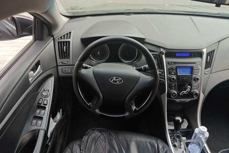 Used Hyundai Sonata 2011 2.0L Automatic Fashion Edition Steering Wheel