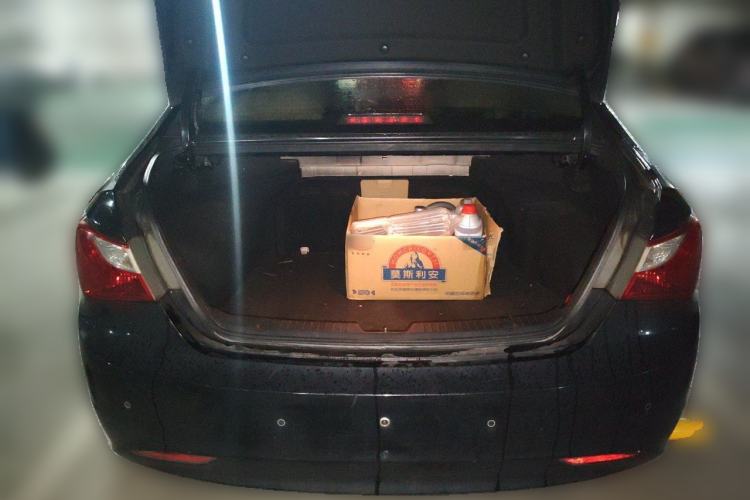 Used Hyundai Sonata 2011 2.0L Automatic Leading Edition Trunk