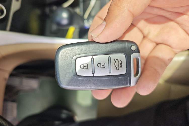 Used Hyundai Sonata 2011 2.4L Automatic Top-Tier Version Vehicle Key