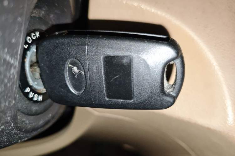 Used Hyundai Sonata 2011 2.0L Automatic Leading Edition Vehicle Key