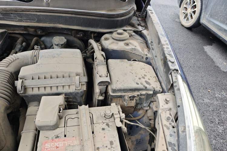 Used Hyundai Sonata 2011 2.0L Automatic Fashion Edition Engine Bay Left