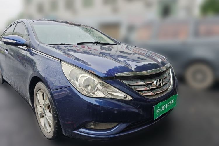 Used Hyundai Sonata 2011 2.0L Automatic Fashion Edition Front Right 45 Deg