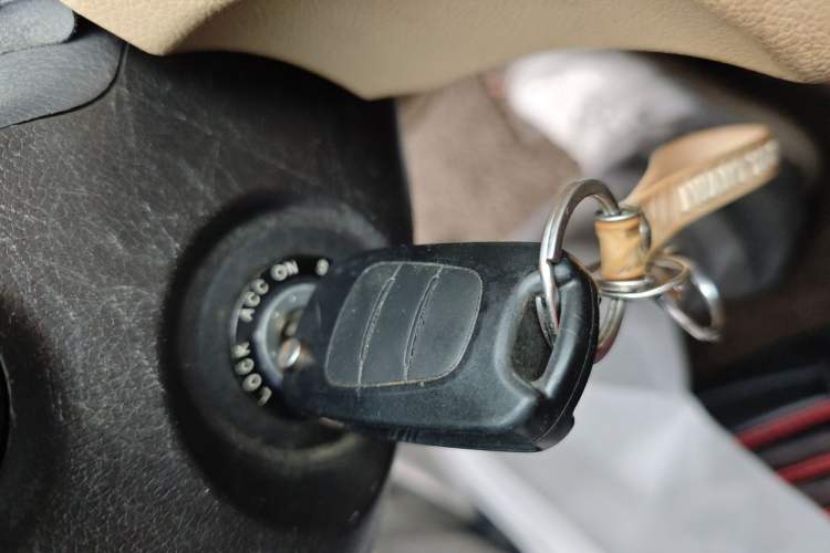 Used Hyundai Sonata 2011 2.0L Automatic Fashion Edition Vehicle Key