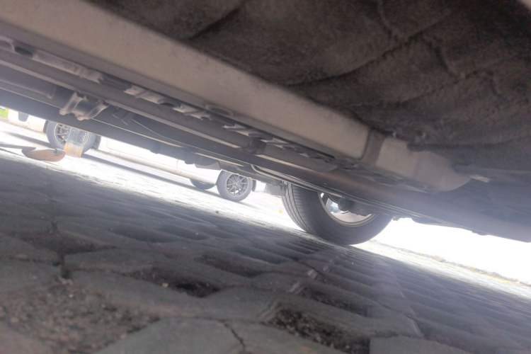 Used Hyundai Sonata 2011 2.0L Automatic Leading Edition Chassis Front Left
