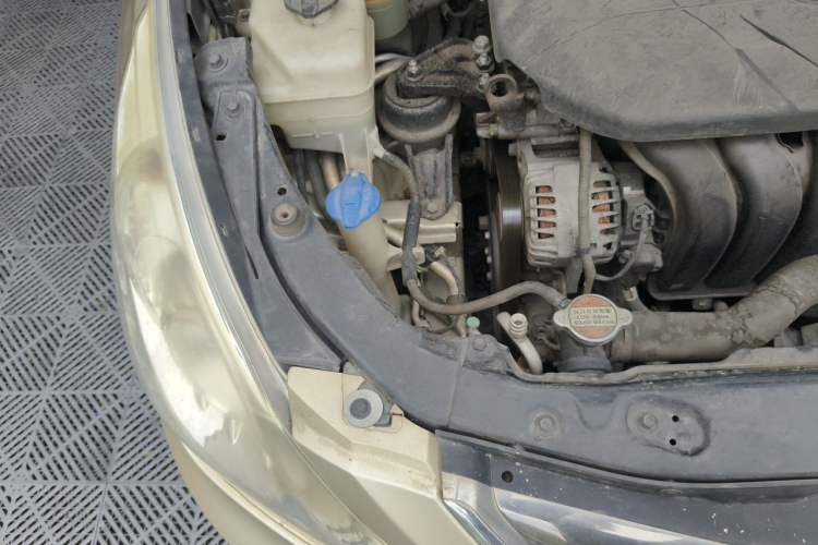 Used Hyundai Sonata 2011 2.0L Automatic Fashion Edition Engine Bay Right