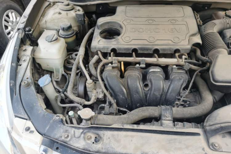 Used Hyundai Sonata 2011 2.0L Automatic Leading Edition Engine Bay Right