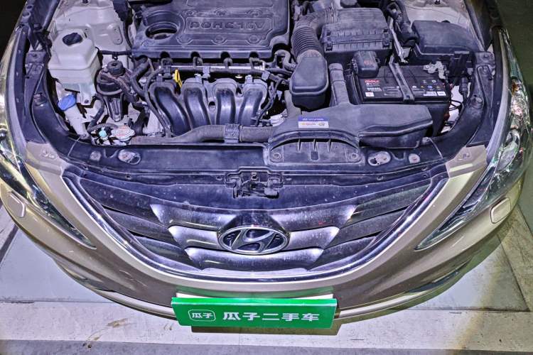Used Hyundai Sonata 2011 2.4L Automatic Top-Tier Version Engine Bay