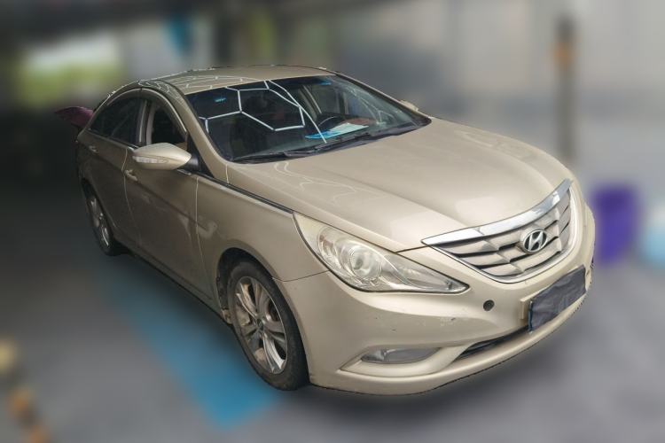 Used Hyundai Sonata 2011 2.0L Automatic Fashion Edition Front Right 45 Deg