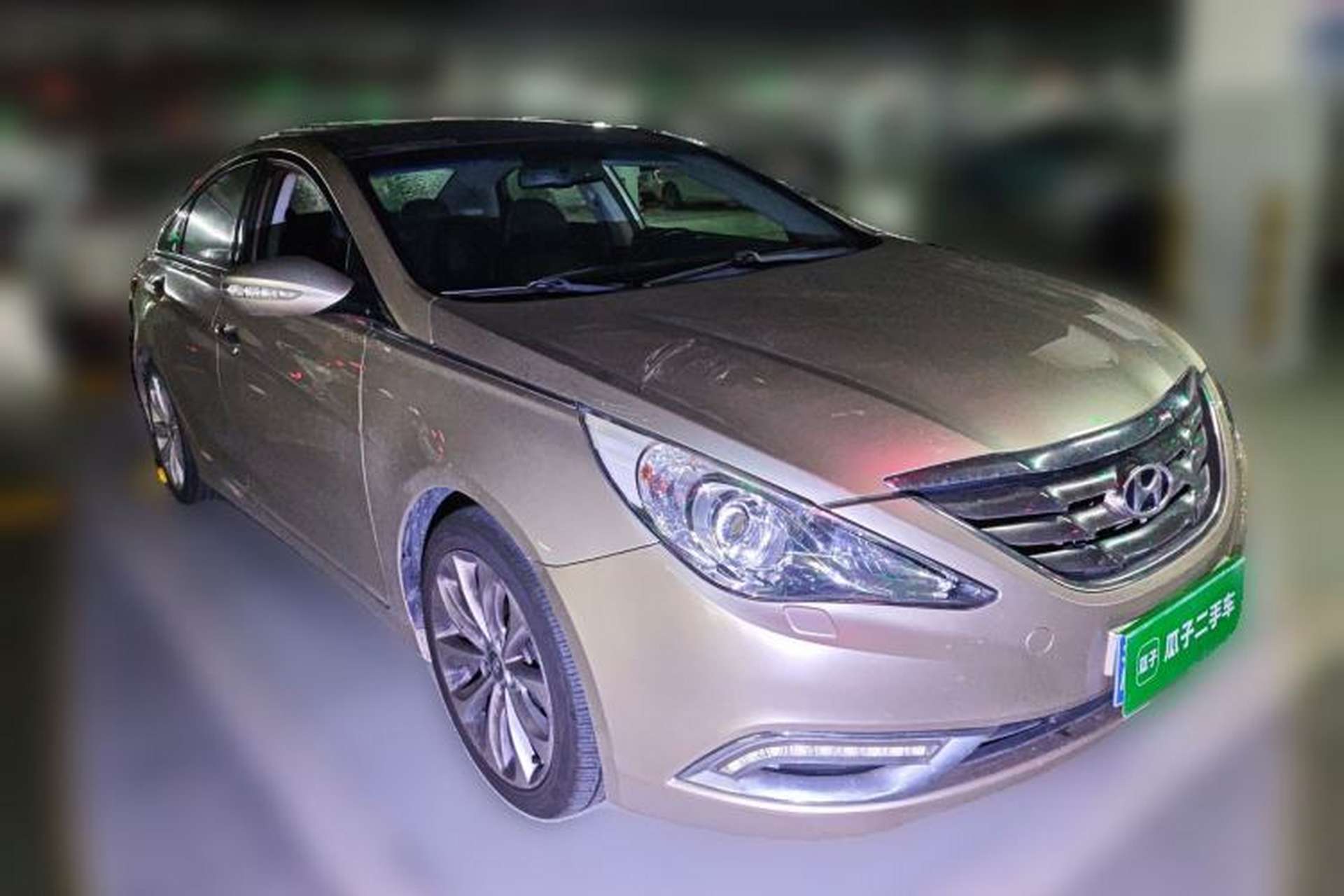 Used Hyundai Sonata 2011 2.4L Automatic Top-Tier Version Front Right 45 Deg