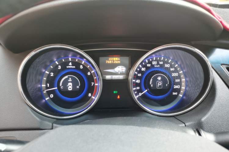 Used Hyundai Sonata 2011 2.0L Automatic Leading Edition Instrument Cluster