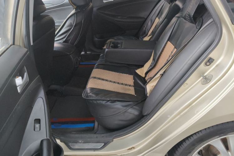 Used Hyundai Sonata 2011 2.0L Automatic Fashion Edition Left Rear Seat