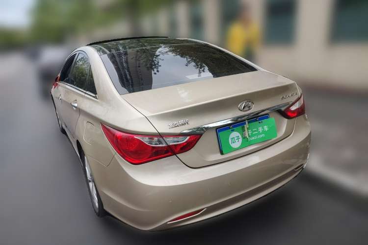Used Hyundai Sonata 2011 2.0L Automatic Luxury Edition Rear Left 45 Deg