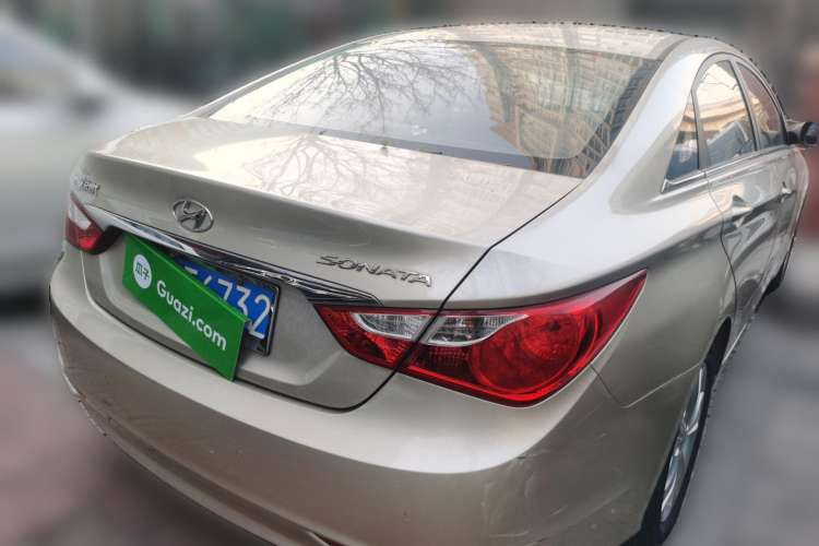 Used Hyundai Sonata 2011 2.0L Automatic Leading Edition Rear Right 45 Deg