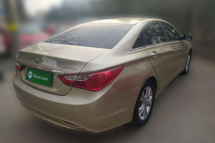 Used Hyundai Sonata 2011 2.0L Automatic Luxury Edition Rear Right 45 Deg