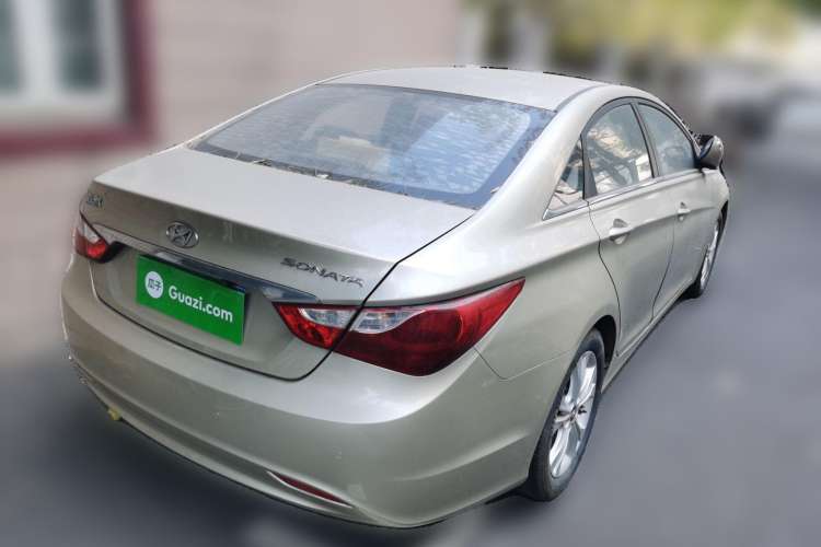 Used Hyundai Sonata 2011 2.0L Automatic Leading Edition Rear Right 45 Deg