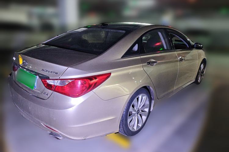 Used Hyundai Sonata 2011 2.4L Automatic Top-Tier Version Rear Right 45 Deg