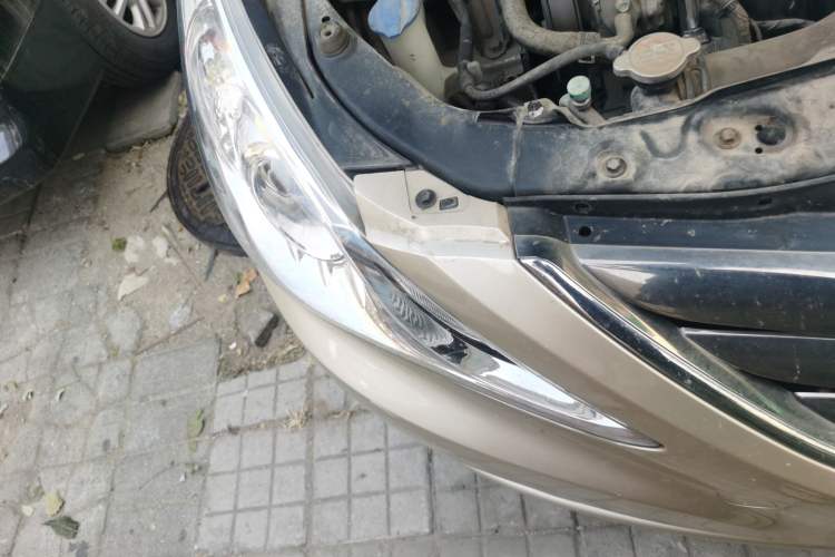 Used Hyundai Sonata 2011 2.0L Automatic Leading Edition Right Front Headlight