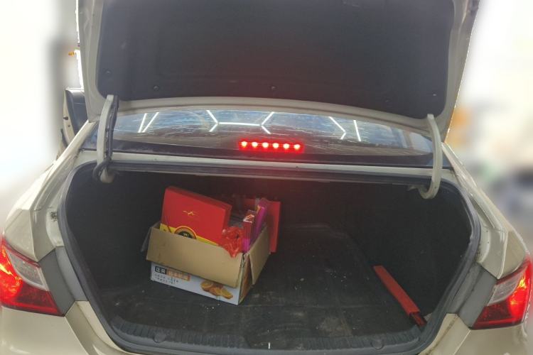 Used Hyundai Sonata 2011 2.0L Automatic Fashion Edition Trunk