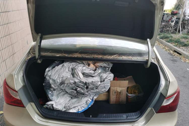 Used Hyundai Sonata 2011 2.0L Automatic Leading Edition Trunk