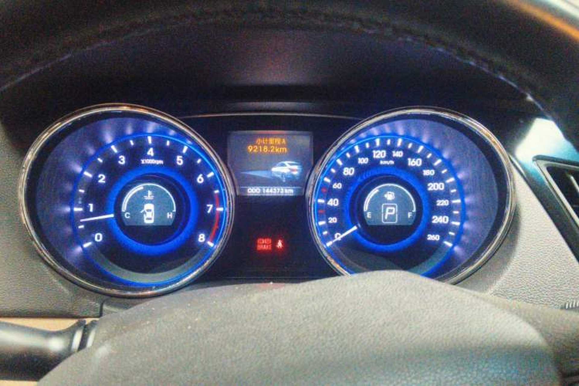 Used Hyundai Sonata 2011 2.0L Automatic Prestige Edition Instrument Cluster