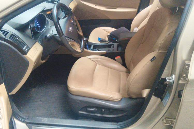 Used Hyundai Sonata 2011 2.0L Automatic Prestige Edition Left Front Seat