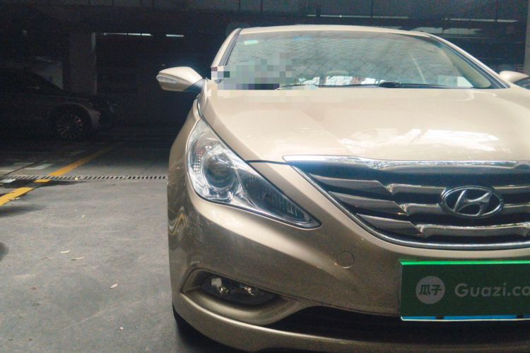 Used Hyundai Sonata 2011 2.0L Automatic Prestige Edition Right Front Headlight