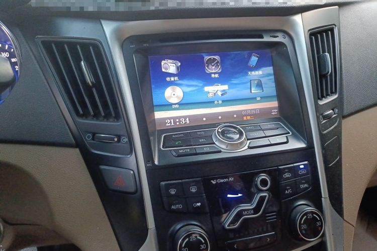 Used Hyundai Sonata 2011 2.0L Automatic Fashion Edition Audio And AC Panel
