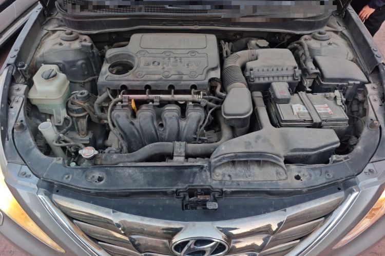 Used Hyundai Sonata 2011 2.4L Automatic Top-Tier Version Engine Bay
