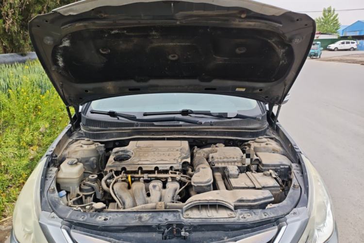 Used Hyundai Sonata 2011 2.0L Automatic Supreme Edition Engine Bay