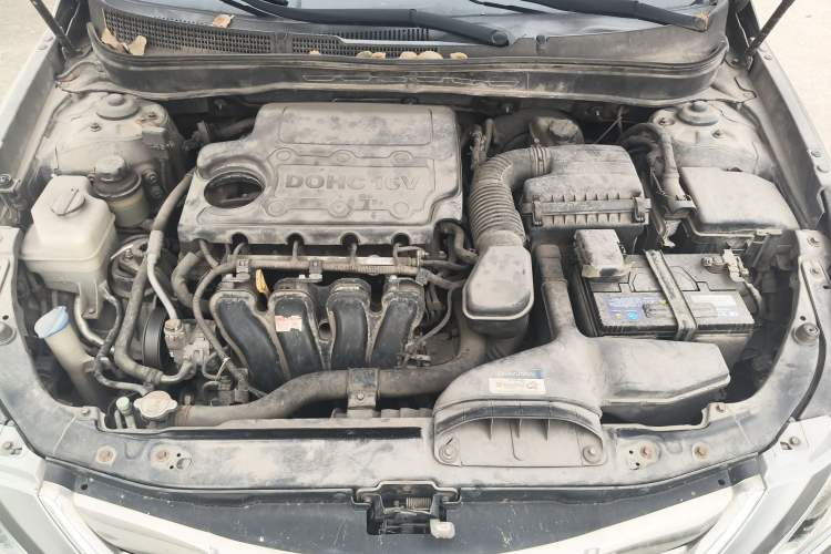 Used Hyundai Sonata 2011 2.0L Automatic Luxury Edition Engine Bay