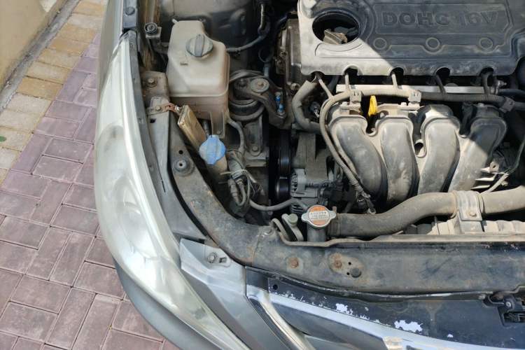 Used Hyundai Sonata 2011 2.0L Automatic Supreme Edition Engine Bay Right