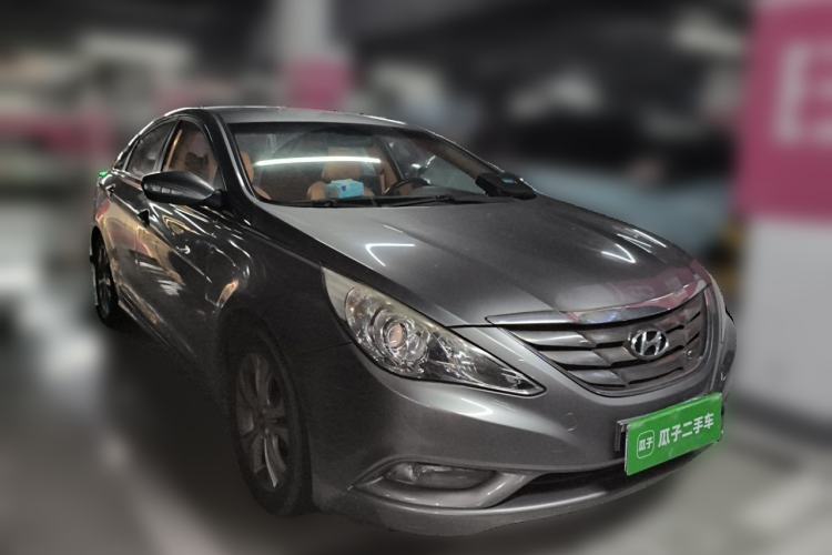 Used Hyundai Sonata 2011 2.0L Automatic Fashion Edition Front Right 45 Deg