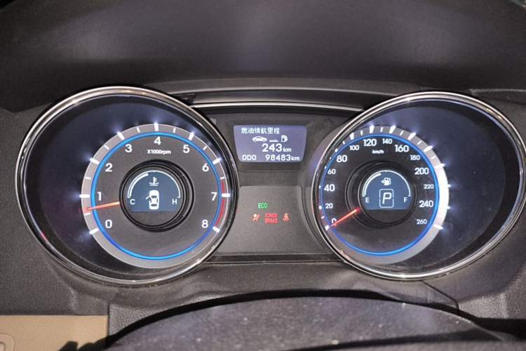 Used Hyundai Sonata 2011 2.0L Automatic Fashion Edition Instrument Cluster