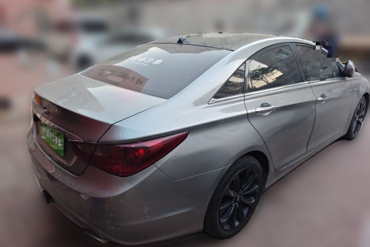Used Hyundai Sonata 2011 2.4L Automatic Top-Tier Version Rear Right 45 Deg