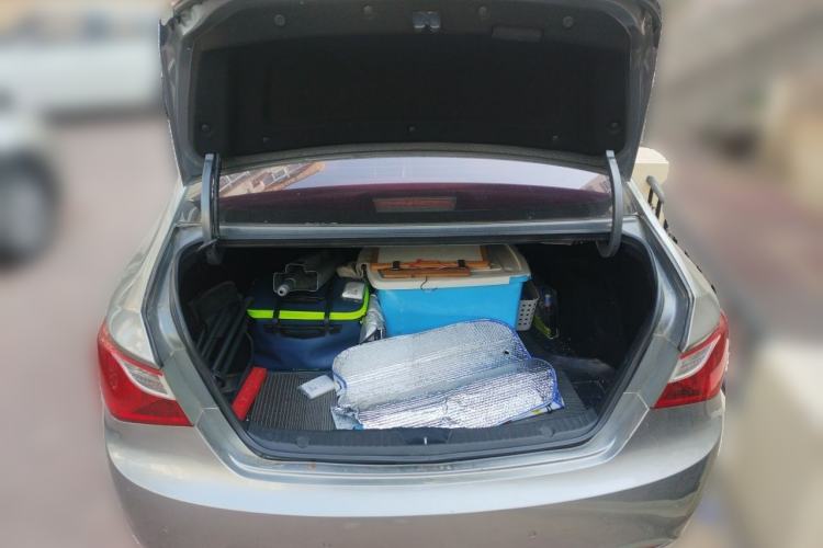 Used Hyundai Sonata 2011 2.0L Automatic Supreme Edition Trunk