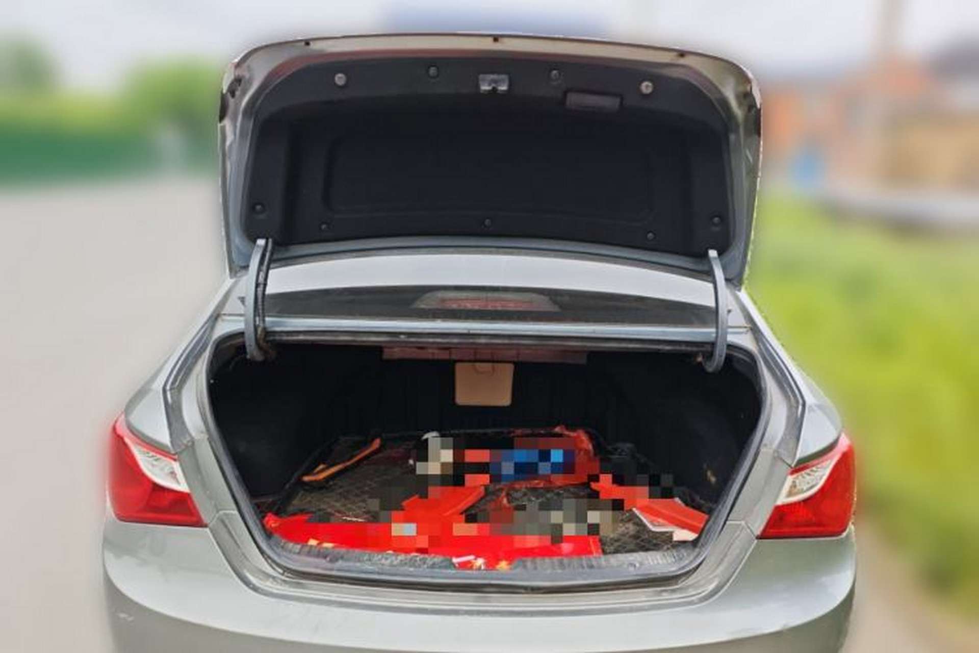 Used Hyundai Sonata 2011 2.0L Automatic Supreme Edition Trunk